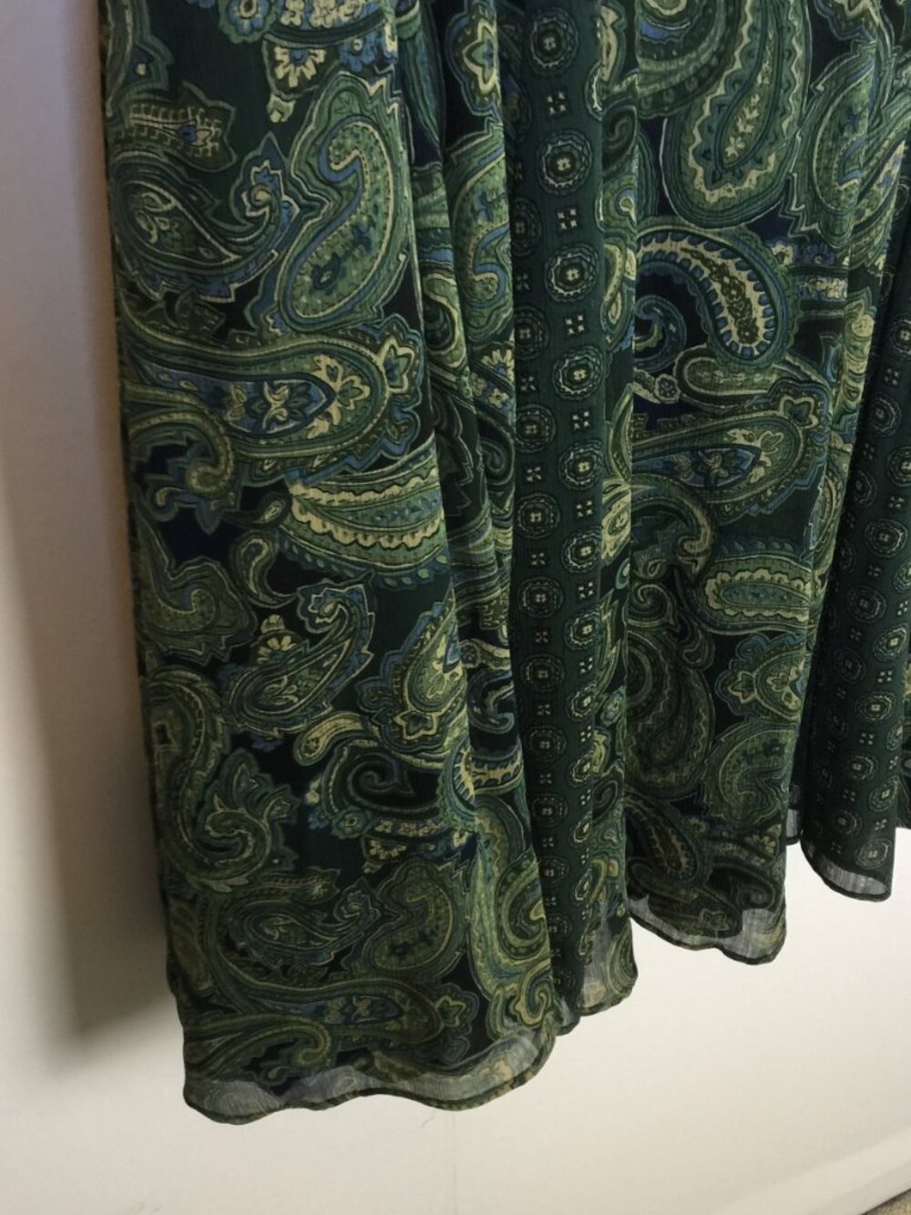 Coldwater Creek A-line Midi Skirt Size L Womans Green Blue Paisley Pleated Boho - Picture 14 of 15